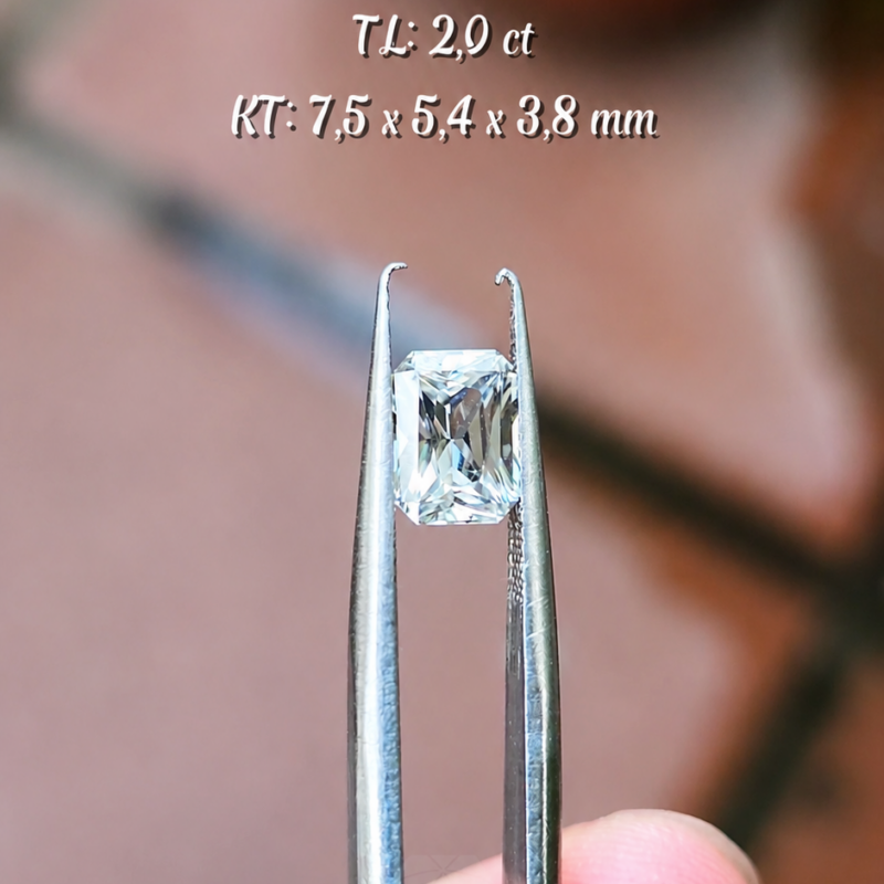Zircon Trắng Tự Nhiên KG-100139