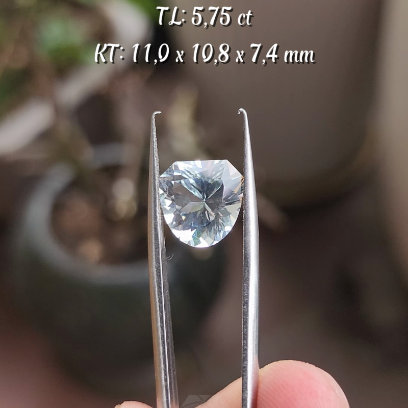 Topaz Trắng Tự Nhiên KG-100208